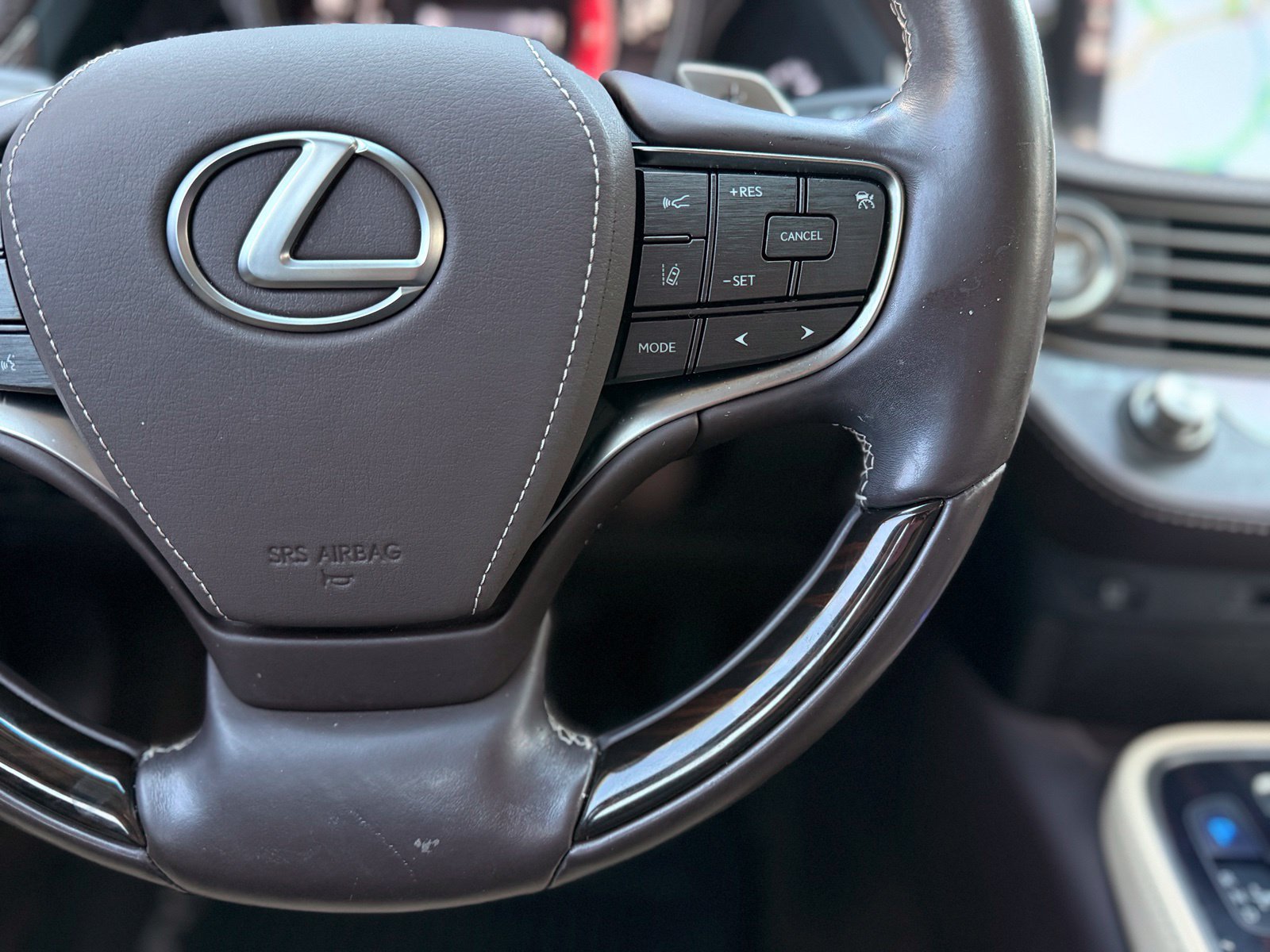 Used 2018 Lexus LS 500 w/ Interior Upgrade Package RWD image 27