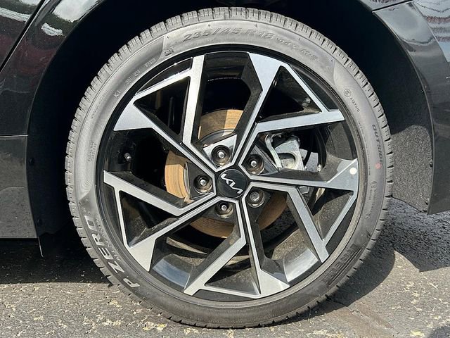 New 2025 Kia Niro LX image 25