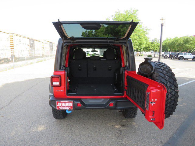 New 2023 Jeep Wrangler Unlimited AWD/4WD image 38