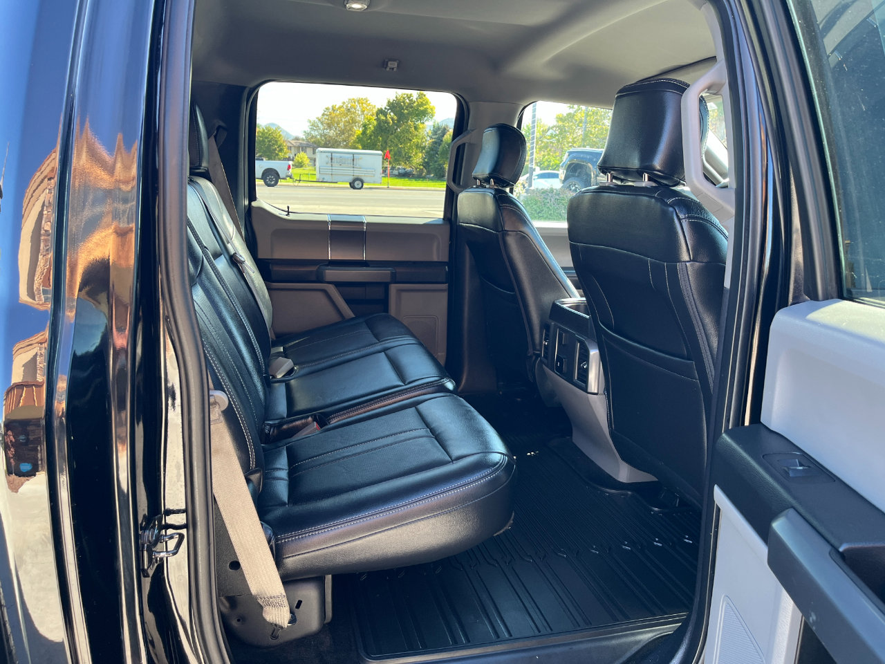 Used 2018 Ford F150 XLT w/ Equipment Group 301A Mid image 6