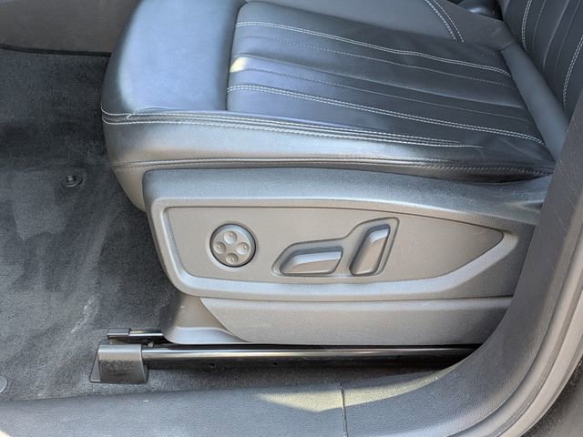 Used 2021 Audi Q5 e Premium Plus w/ Premium Plus Package image 15