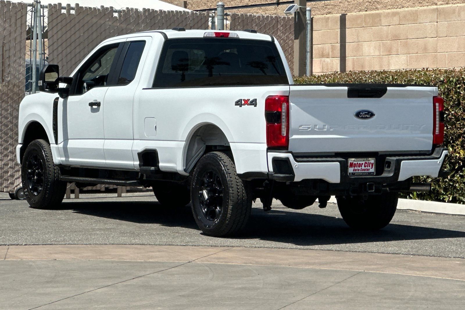 Used 2025 Ford F250 XL w/ STX Appearance Package AWD/4WD image 6