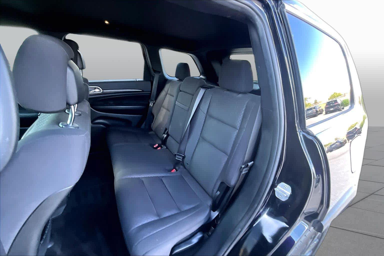 Used 2018 Jeep Grand Cherokee Laredo RWD image 21
