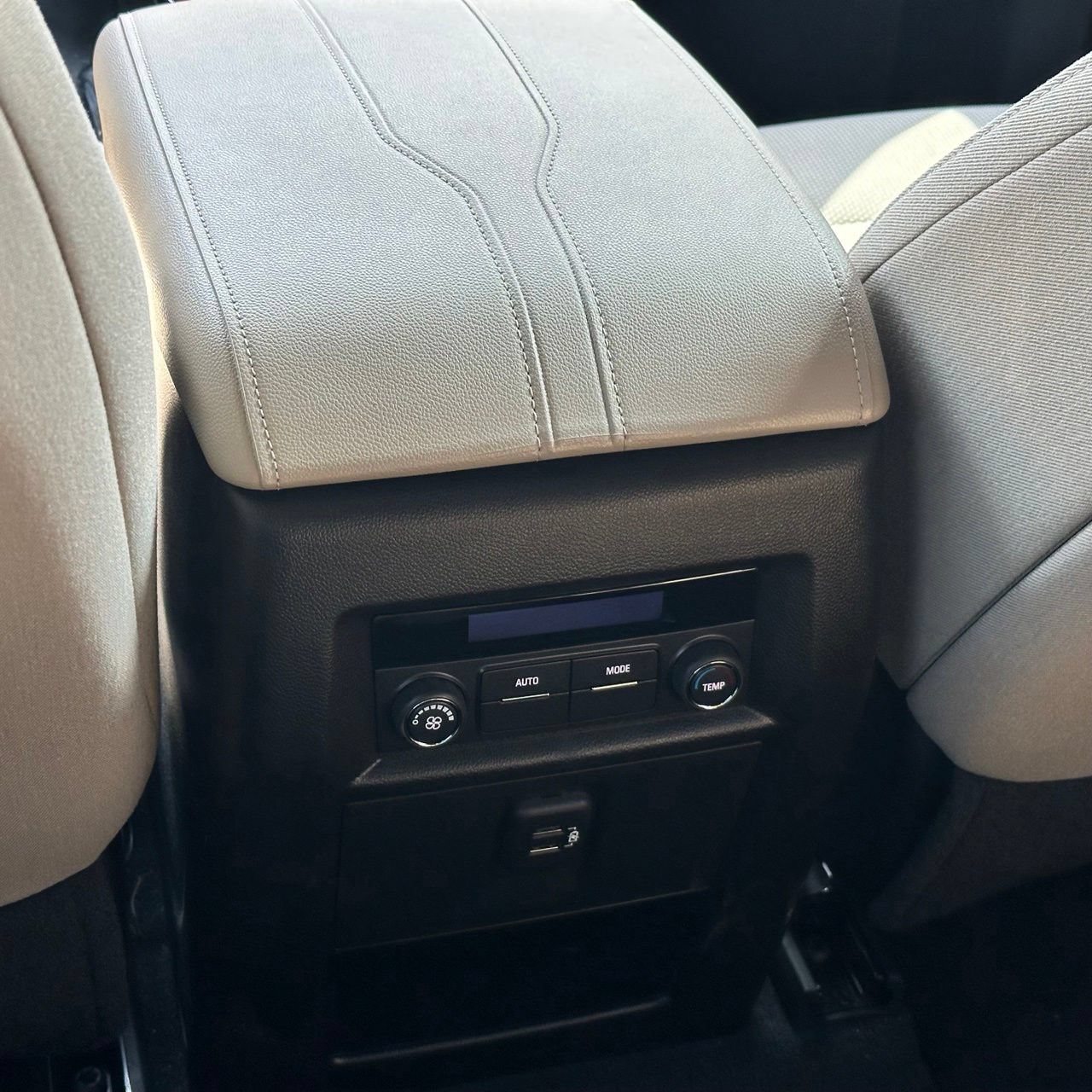 Certified 2023 Chevrolet Traverse LS w/ Safety Package FWD image 24