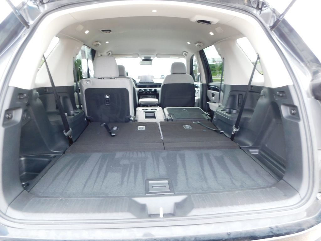 Used 2023 Honda Pilot LX image 24