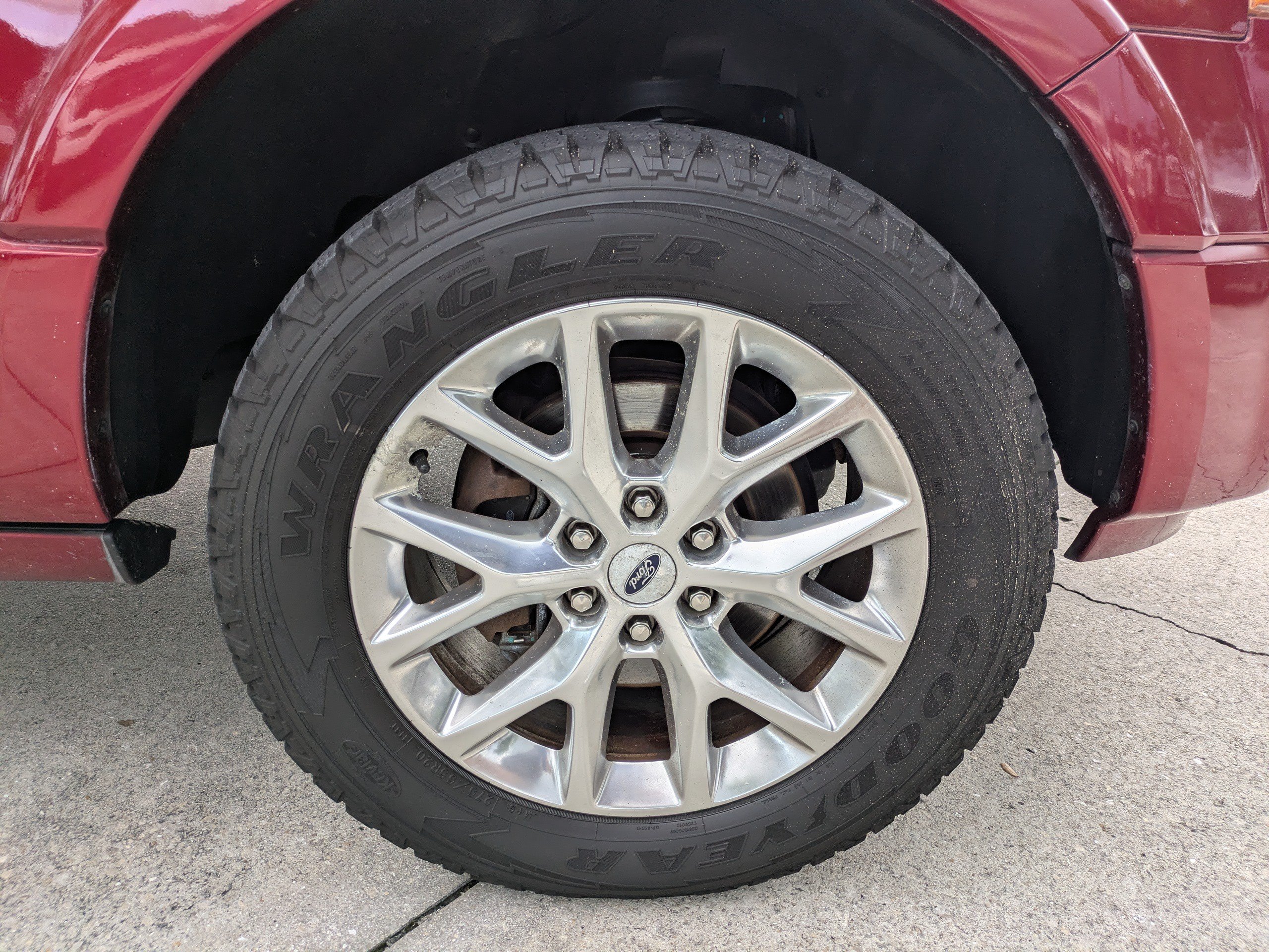 Used 2015 Ford Expedition Limited w/ Equipment Group 301A RWD image 11