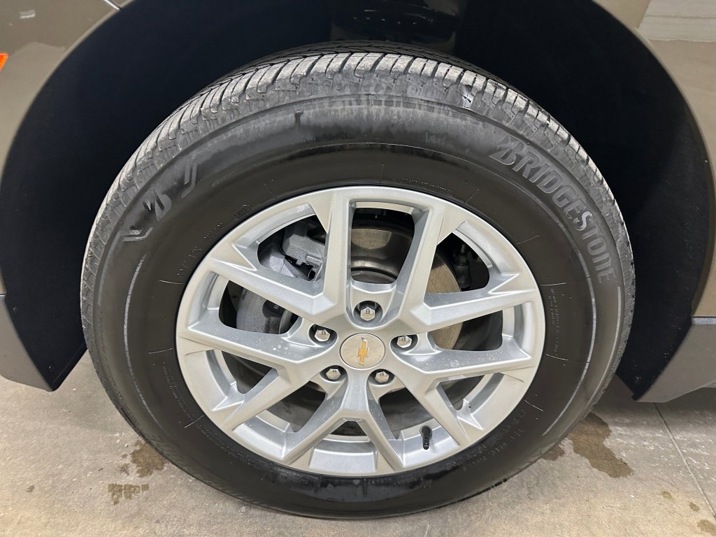 Used 2024 Chevrolet Equinox LT w/ LPO, Floor Liner Package image 36