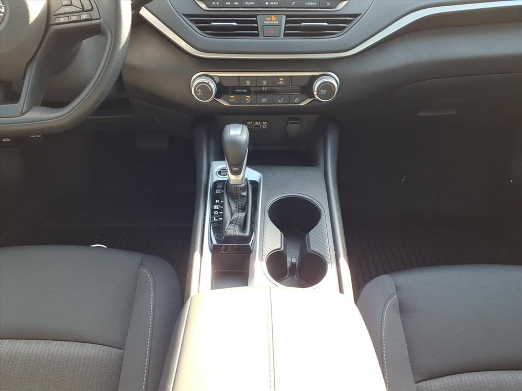 Used 2025 Nissan Altima 2.5 S image 17