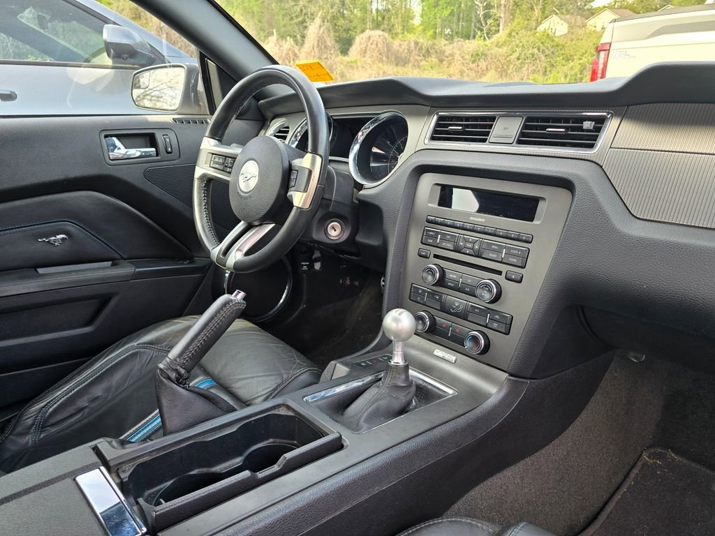 Used 2014 Ford Mustang GT Premium image 3