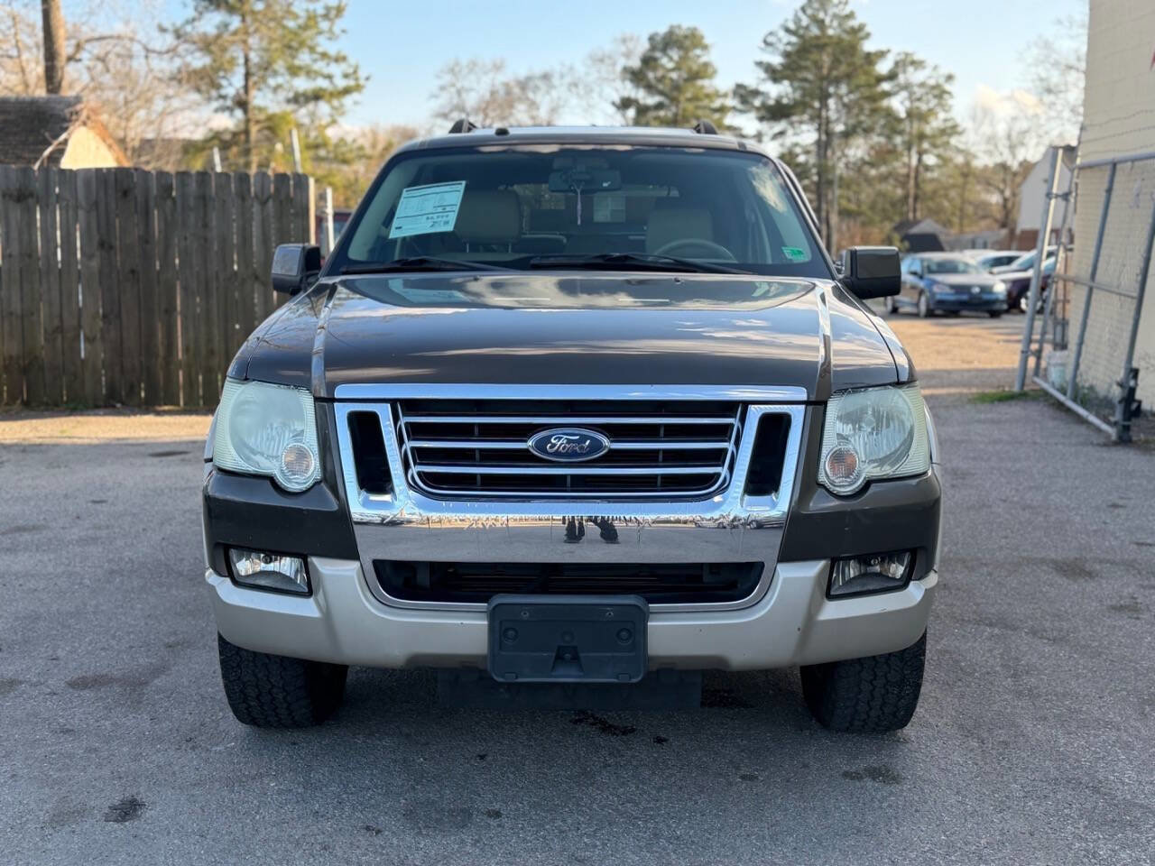 Used 2008 Ford Explorer Eddie Bauer image 2