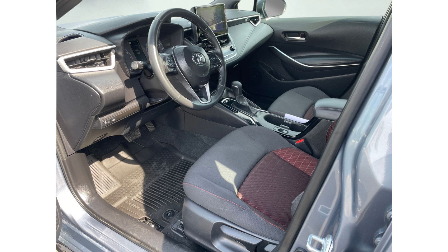 Certified 2025 Toyota Corolla SE w/ Convenience Package FWD image 12