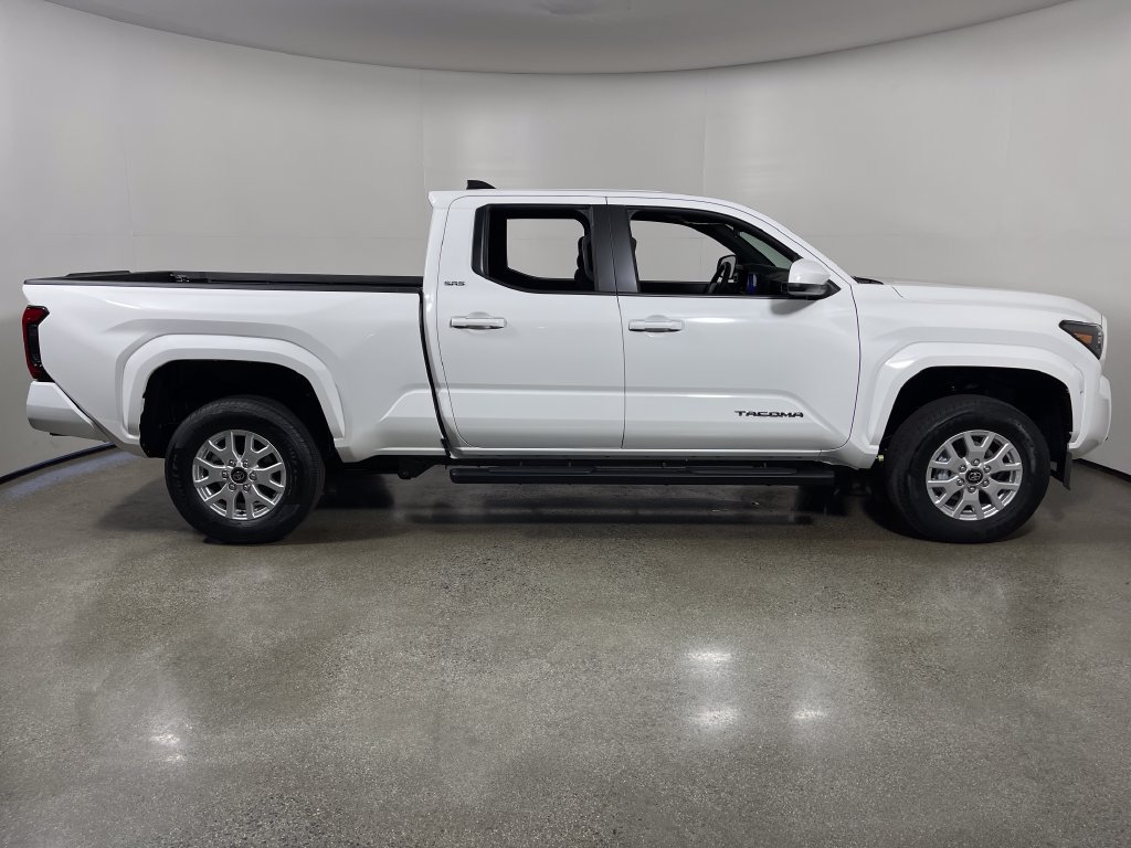 New 2026 Toyota Tacoma SR5 AWD/4WD image 2