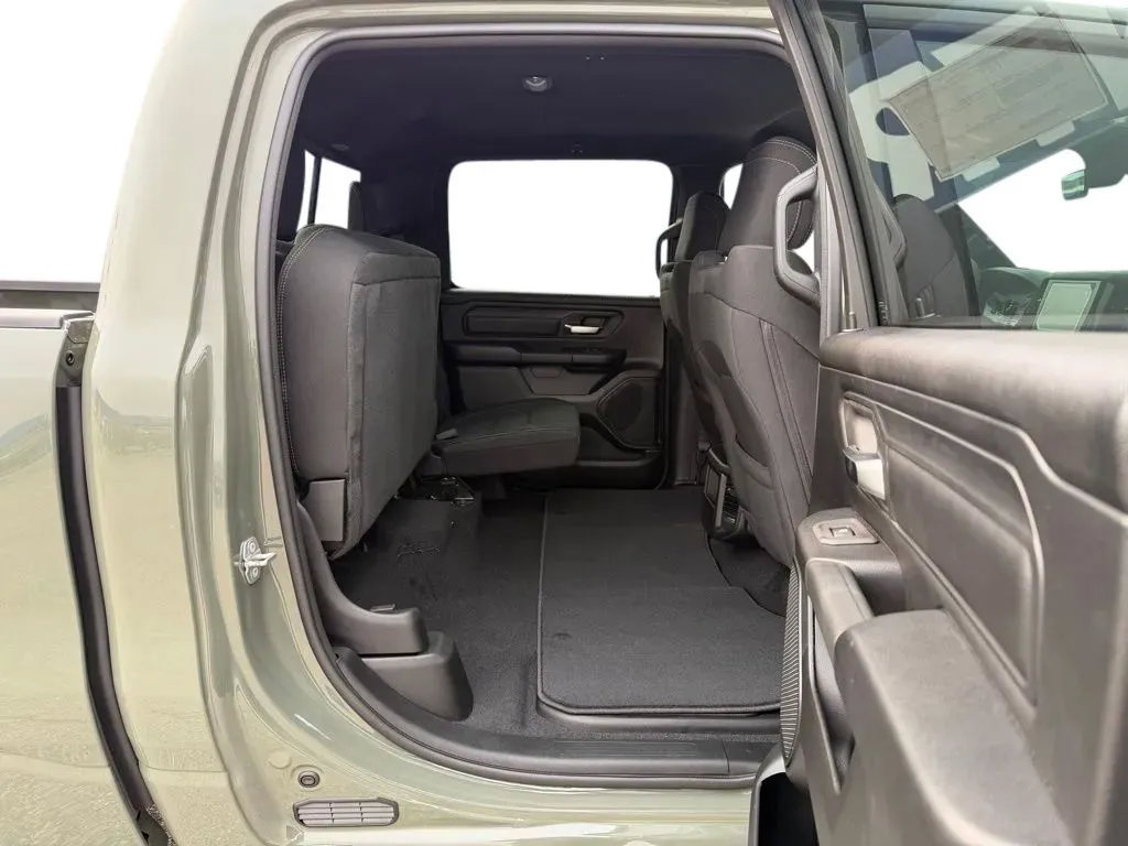 New 2026 RAM 1500 Tradesman AWD/4WD image 33