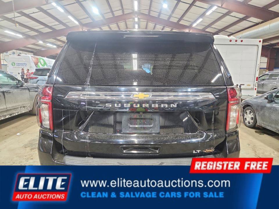 Used 2021 Chevrolet Suburban LT image 11