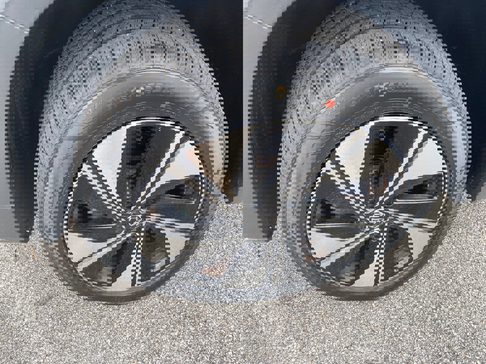 Used 2024 Volkswagen Taos SE image 6