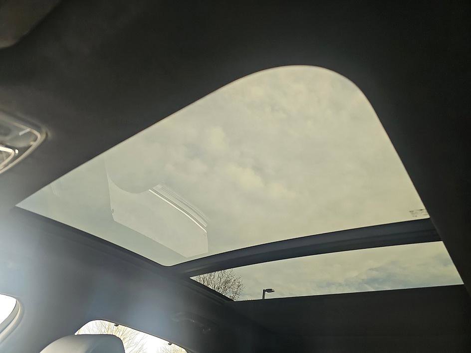 Used 2025 Genesis GV70 3.5T Sport w/ Sport Prestige Package image 32