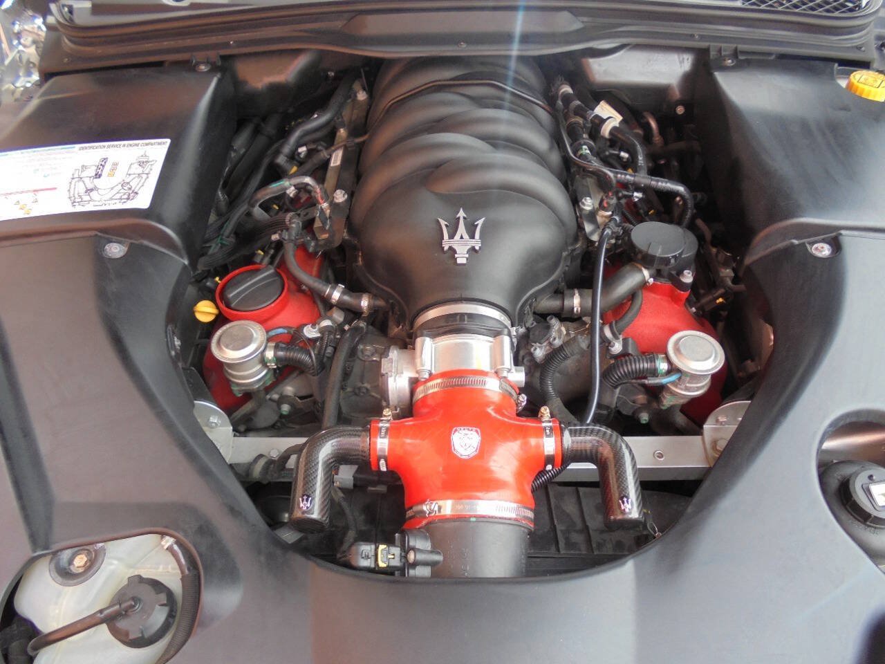 Used 2014 Maserati GranTurismo Sport RWD image 39