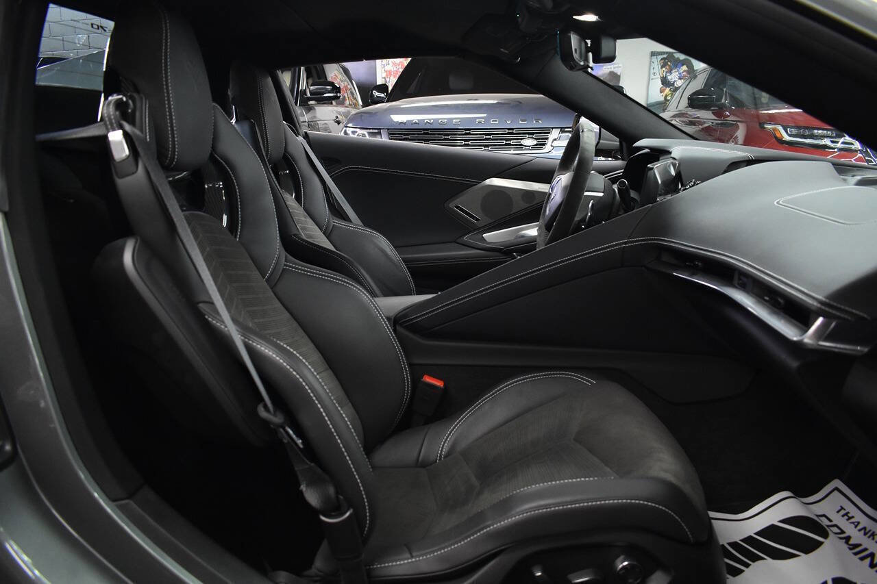 Used 2023 Chevrolet Corvette Stingray Preferred Conv w/ Battery Protection Package RWD image 23