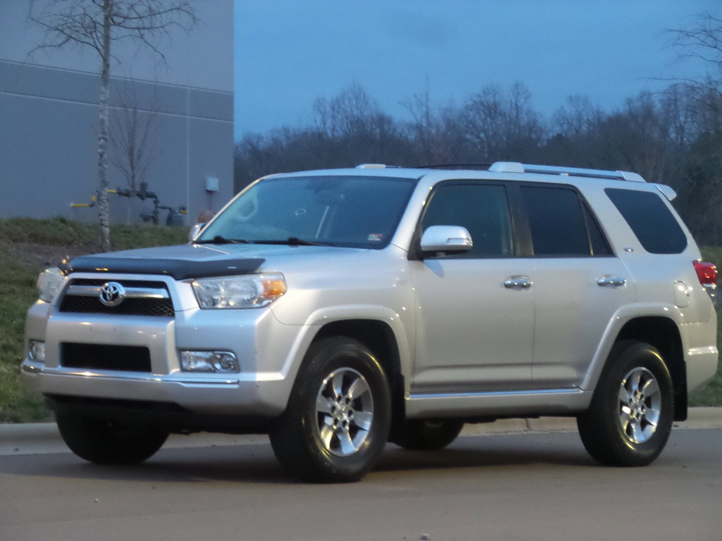 Used 2012 Toyota 4Runner SR5 image 1