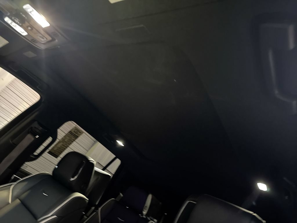 Used 2025 Cadillac Escalade Sport AWD/4WD image 20