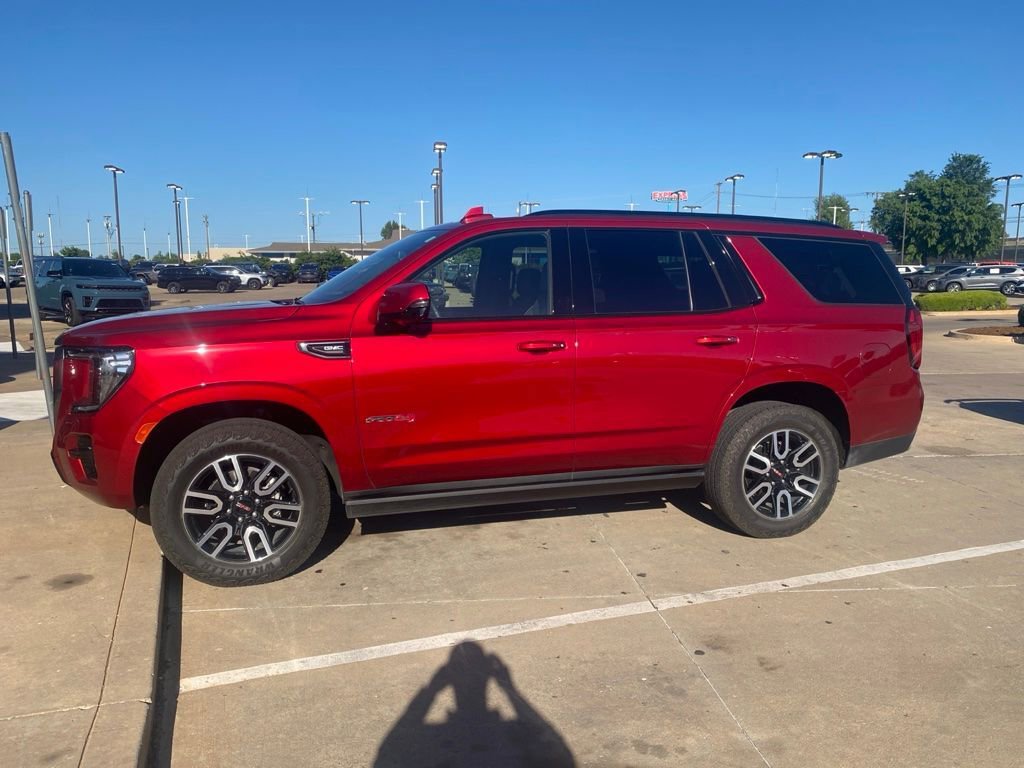 Used 2024 GMC Yukon AT4 w/ Technology Package AWD/4WD image 3