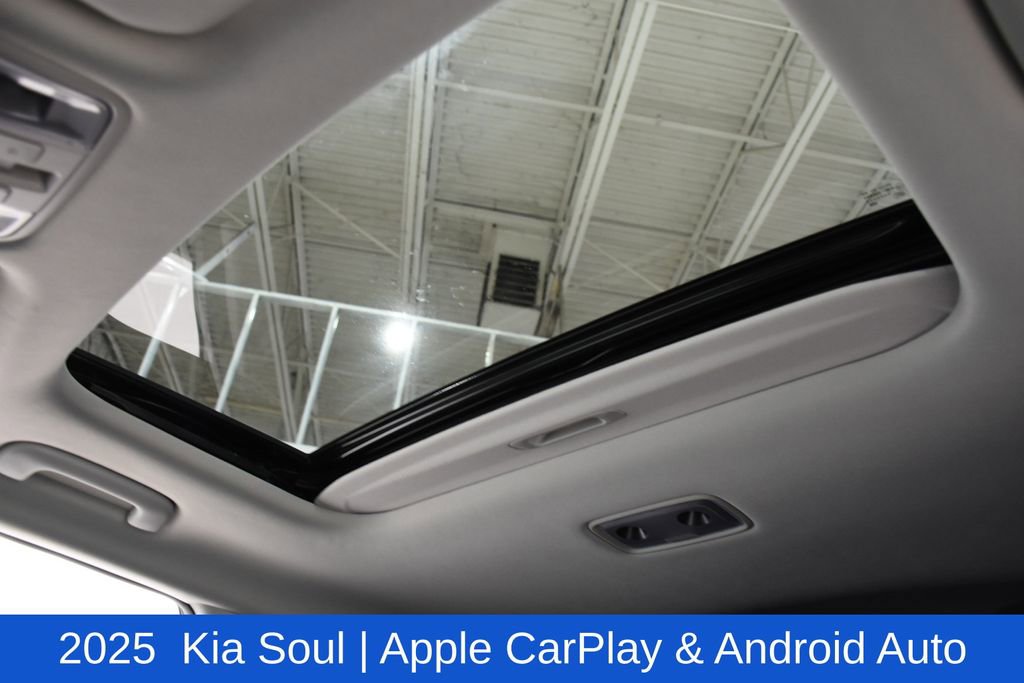 Used 2025 Kia Soul GT-Line w/ GT-Line Technology Package FWD image 28