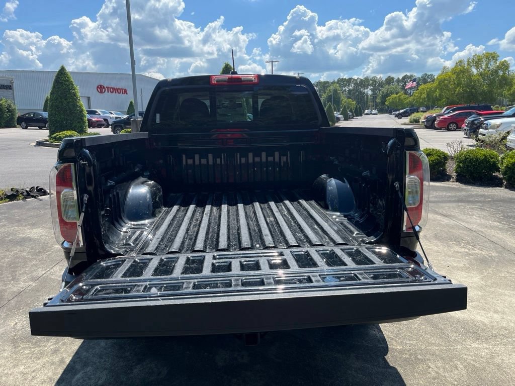 Used 2017 GMC Canyon SLT w/ Trailering Package RWD image 9