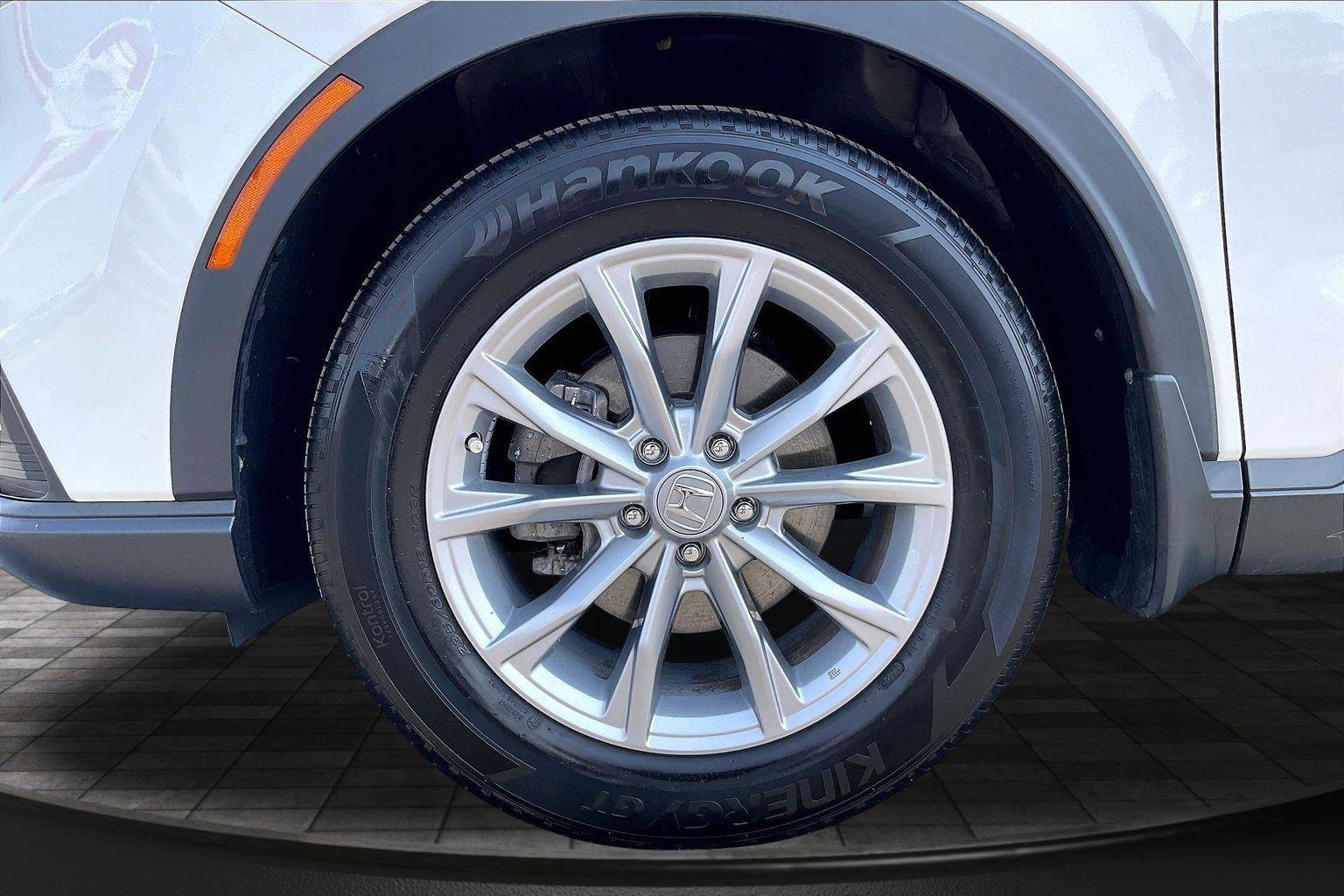 Used 2023 Honda CR-V EX image 10