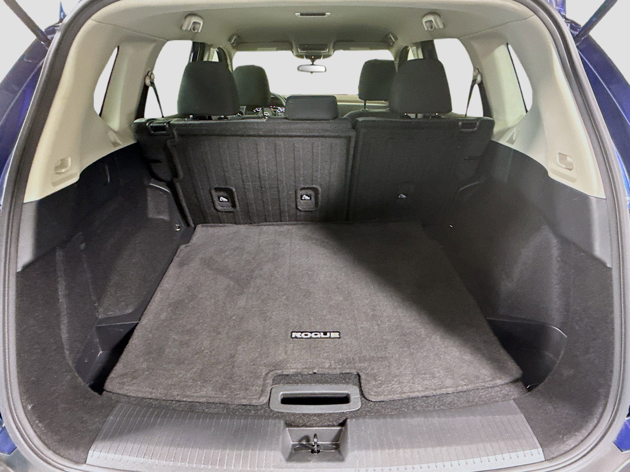Used 2023 Nissan Rogue SV FWD image 35