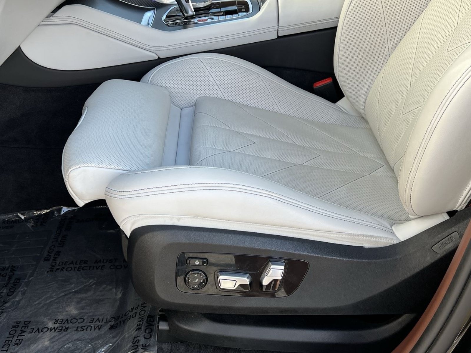 Used 2023 BMW XM w/ M Driver's Package AWD/4WD image 11