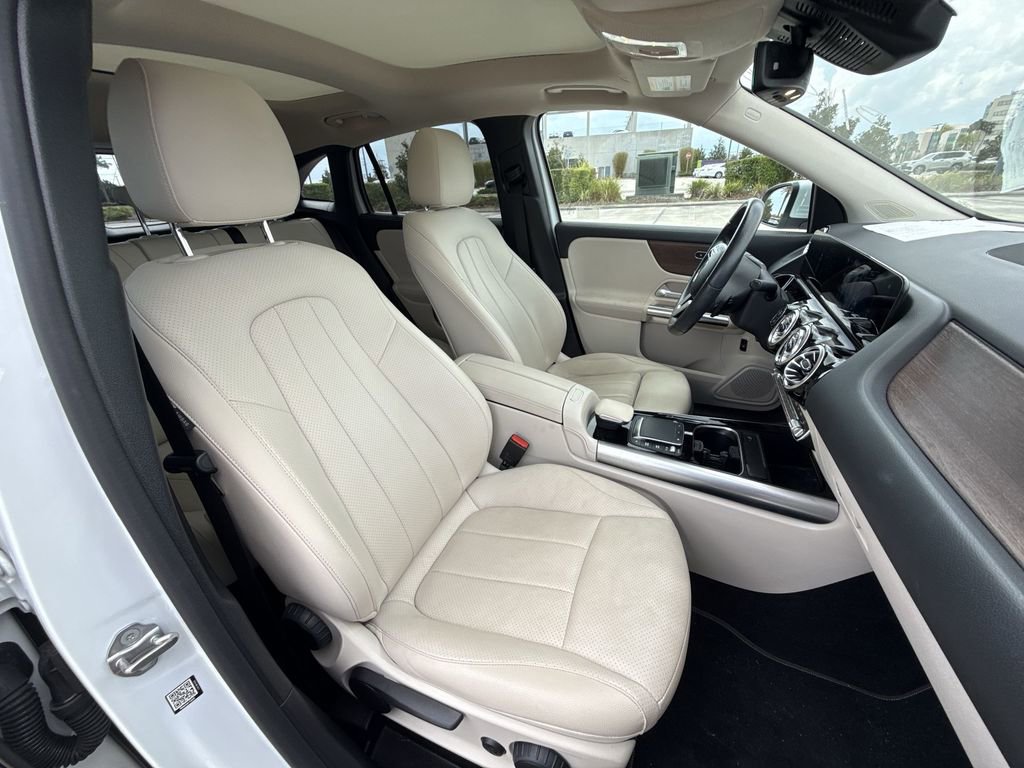 Used 2022 Mercedes-Benz GLA 250 4MATIC image 16