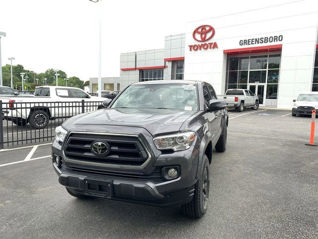 Certified 2022 Toyota Tacoma SR5 w/ Technology Package AWD/4WD image 4