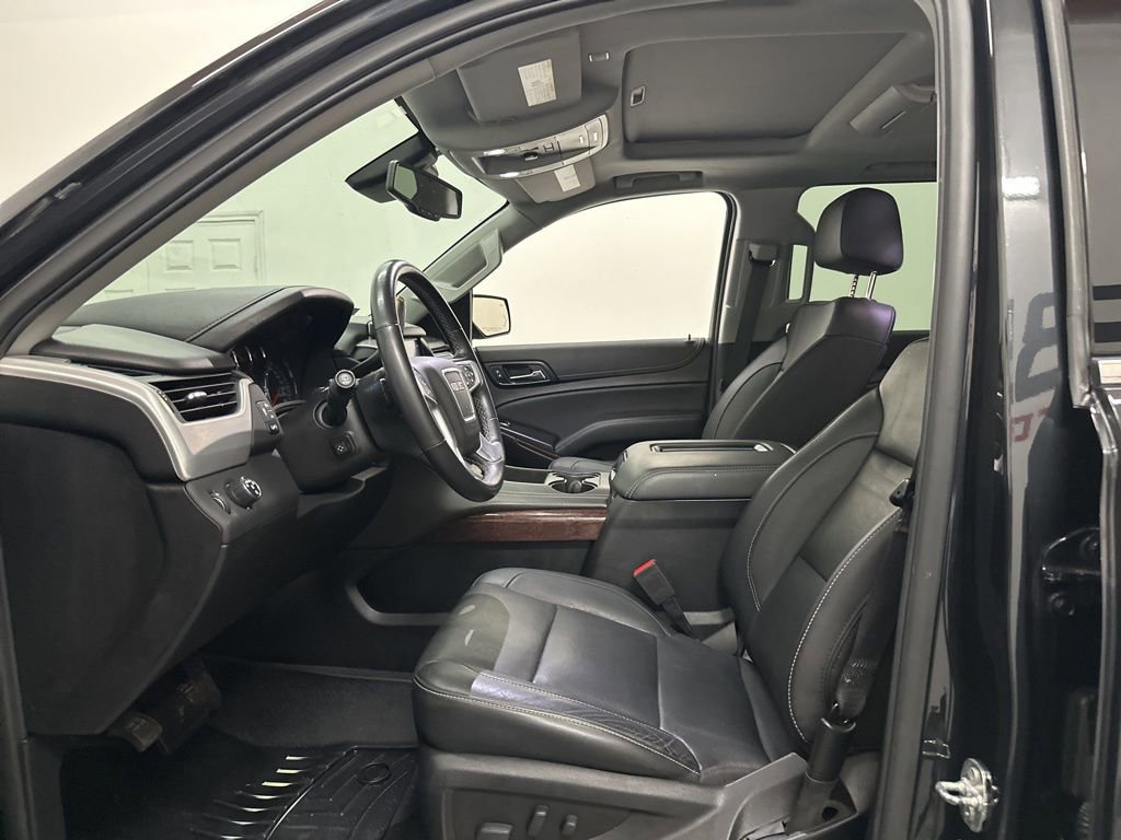 Used 2020 GMC Yukon XL SLT w/ Open Road Package image 28