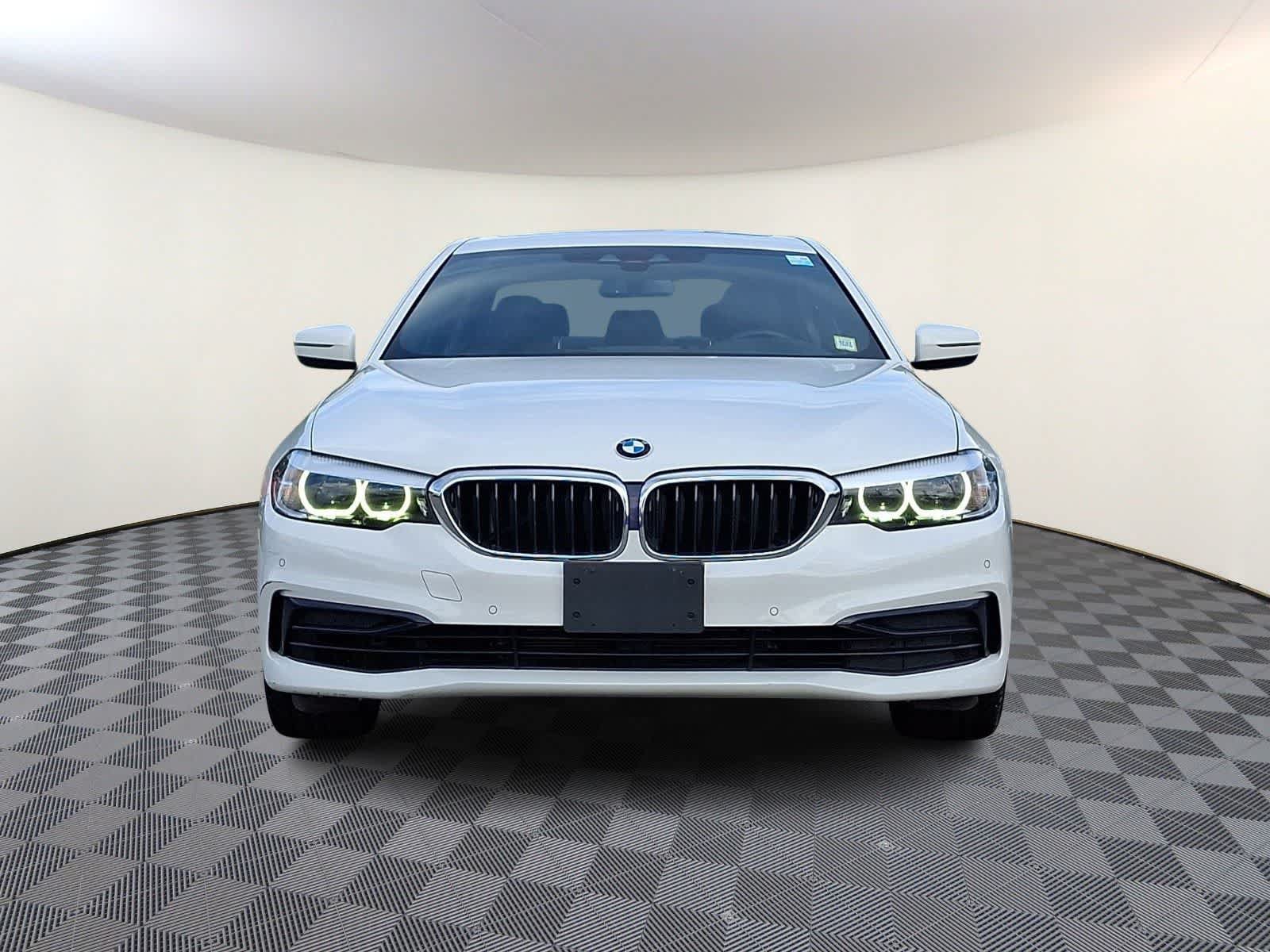 Used 2020 BMW 530i xDrive w/ Convenience Package AWD/4WD image 3