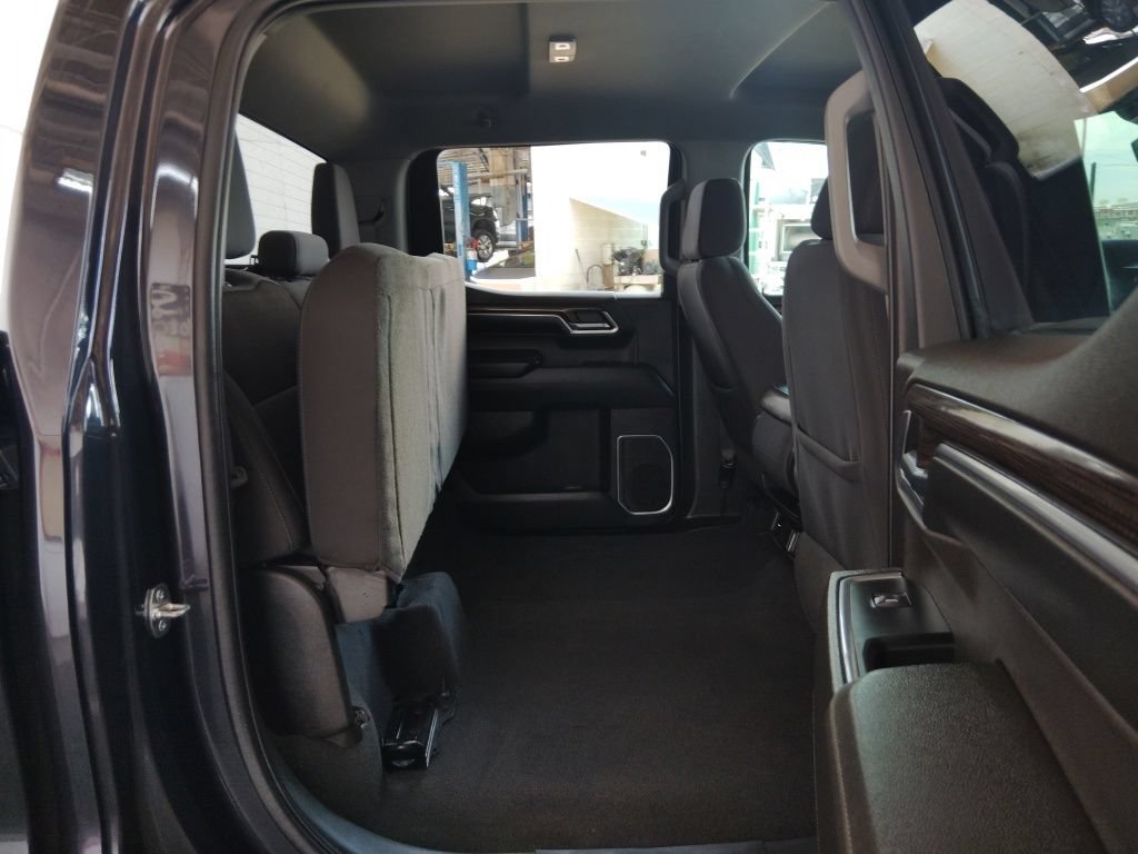 Used 2022 Chevrolet Silverado 1500 RST AWD/4WD image 16