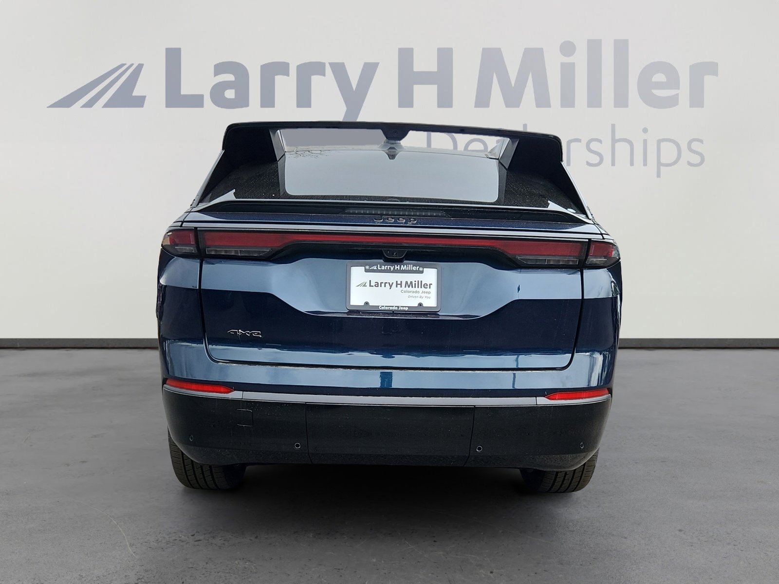 New 2025 Jeep Wagoneer S Limited w/ Comfort Package image 4