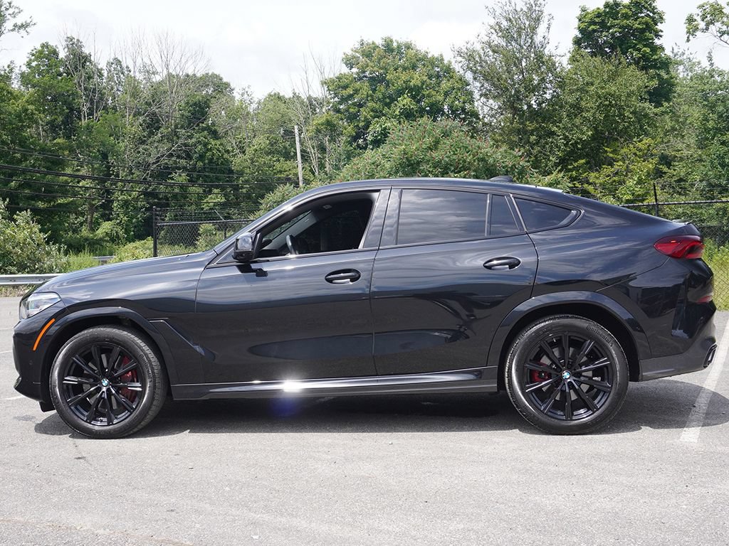 Used 2022 BMW X6 xDrive40i w/ M Sport Package AWD/4WD image 17