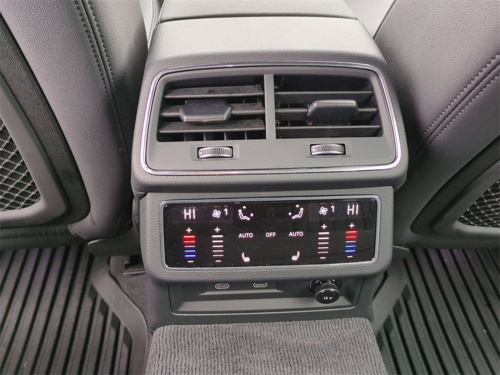 Used 2025 Audi A6 Premium Plus w/ Premium Plus Package image 31