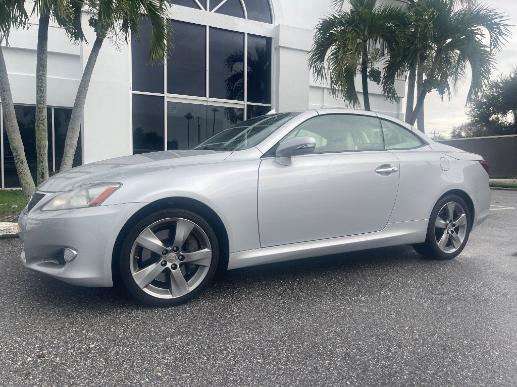 Used 2010 Lexus IS 350C RWD image 1