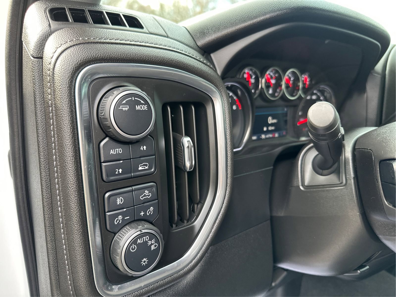 Used 2020 Chevrolet Silverado 1500 RST w/ All-Star Edition AWD/4WD image 19