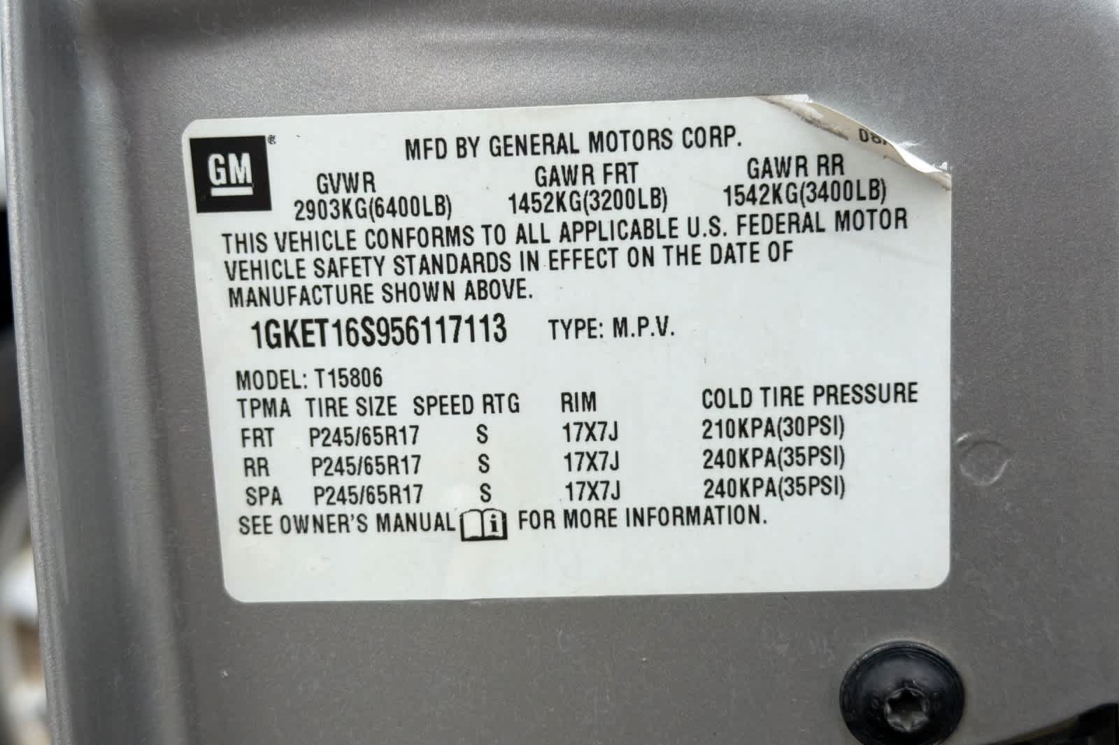 Used 2005 GMC Envoy XL SLE AWD/4WD image 2
