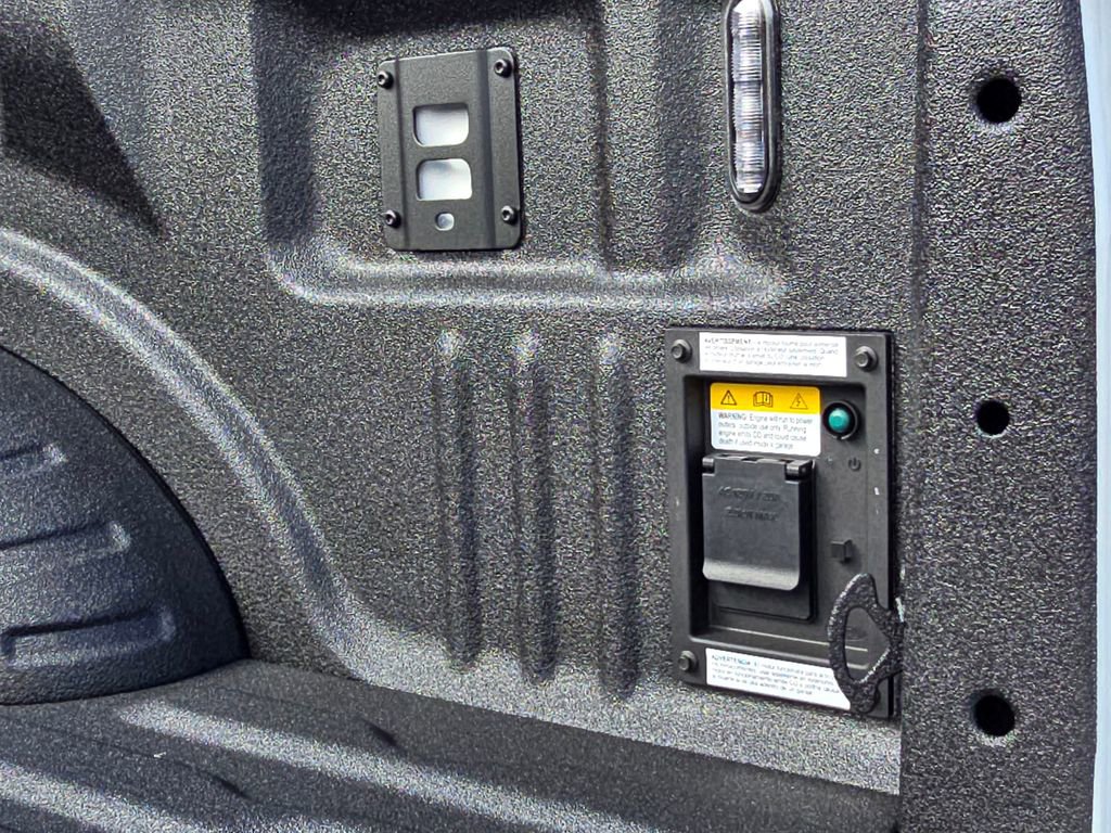 New 2026 Ford F250 Platinum w/ Tremor Off-Road Package image 15