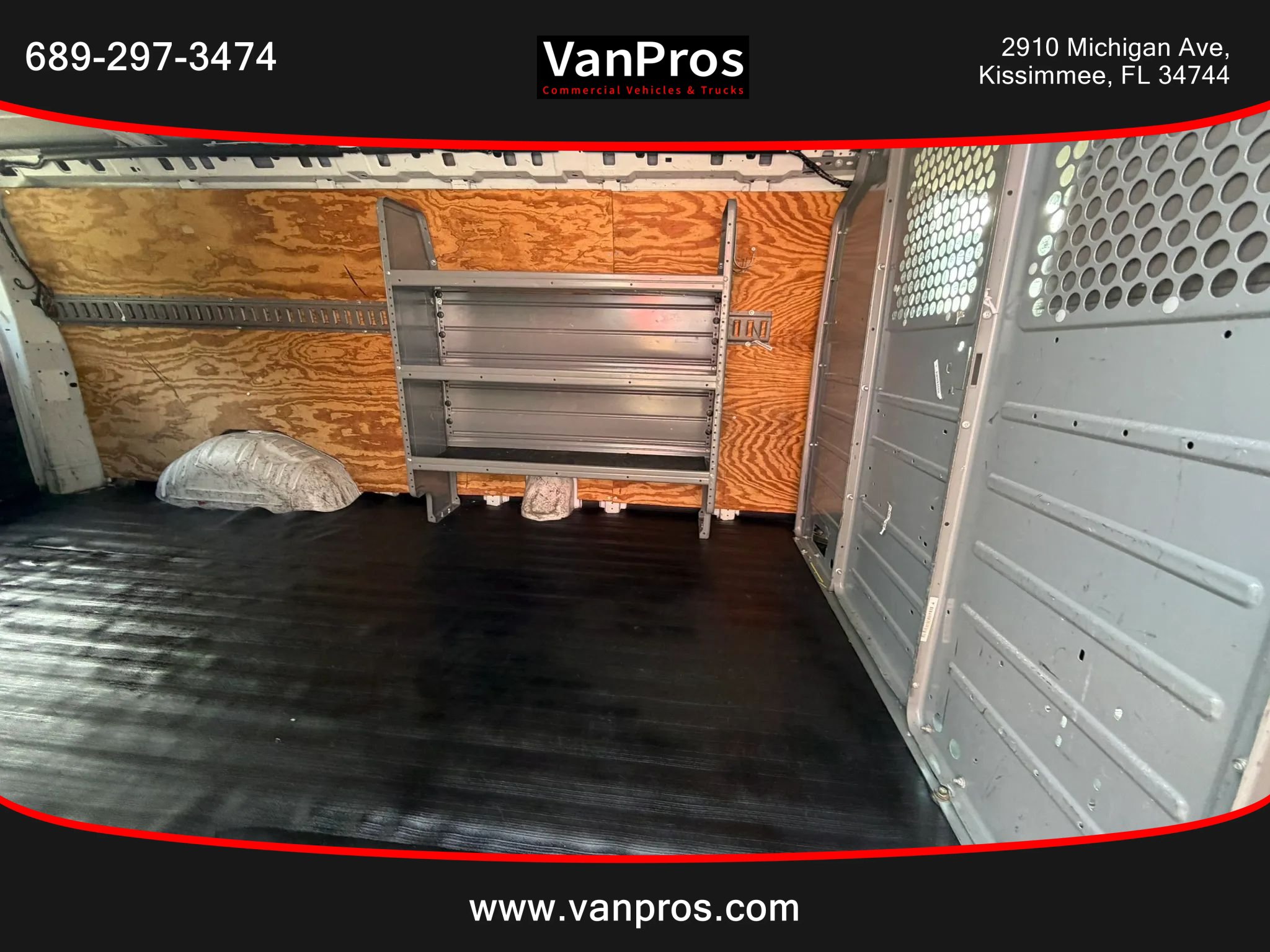 Used 2015 Chevrolet Express 3500 Extended RWD image 14