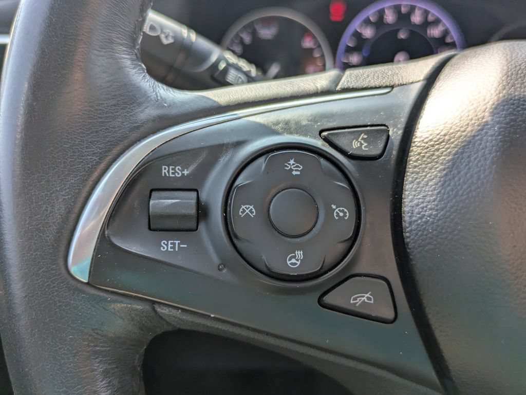 Used 2020 Buick Enclave Avenir w/ Avenir Technology Package FWD image 17