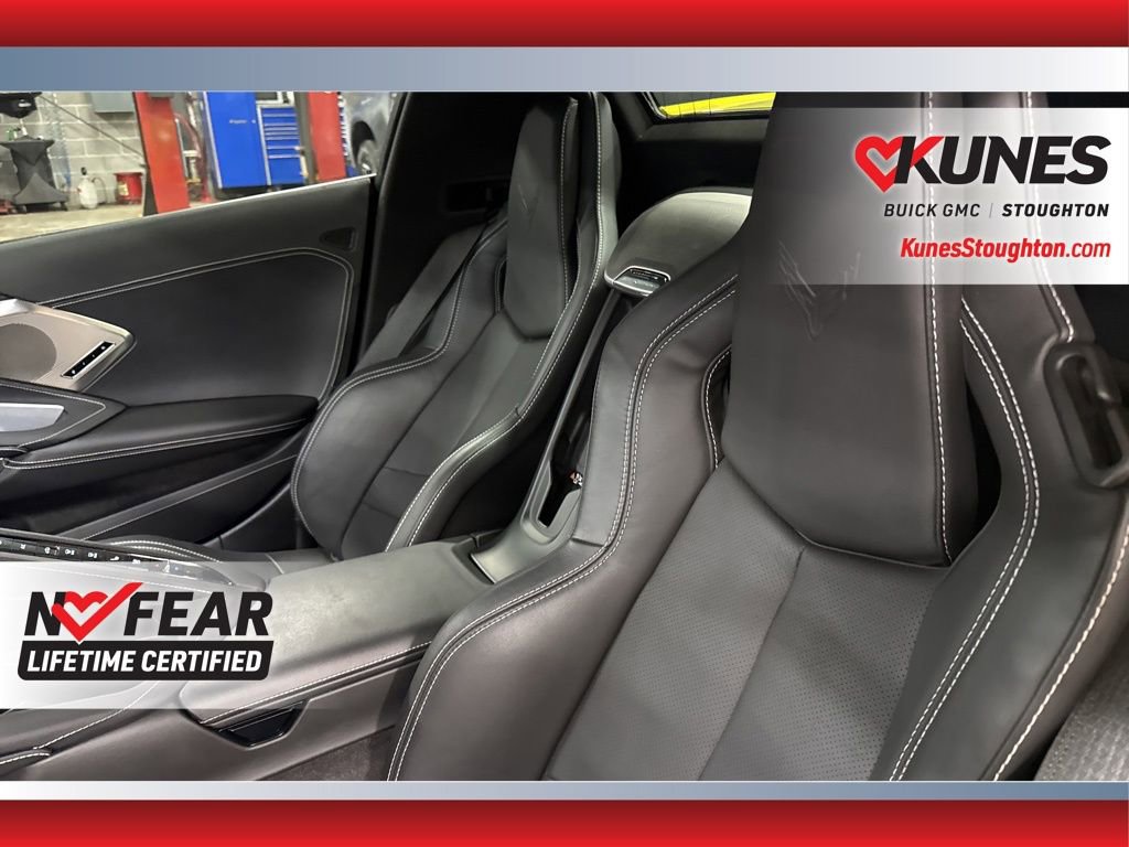 Used 2024 Chevrolet Corvette Stingray w/ Z51 Performance Package image 29