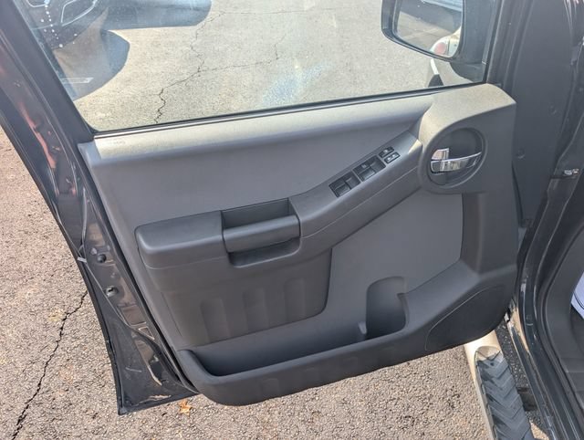 Used 2015 Nissan Xterra S w/ Value Package AWD/4WD image 10