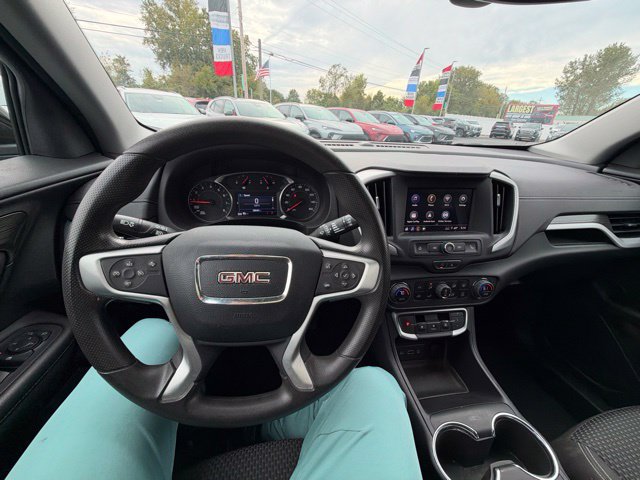 Used 2023 GMC Terrain SLE w/ Driver Convenience Package FWD image 23