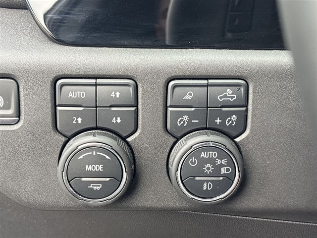Certified 2025 Chevrolet Silverado 1500 LT Trail Boss w/ LT Trail Boss Premium Package AWD/4WD image 18