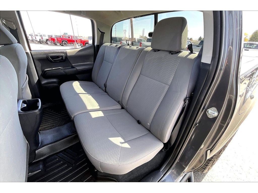 Used 2017 Toyota Tacoma SR w/ Tow Package AWD/4WD image 27
