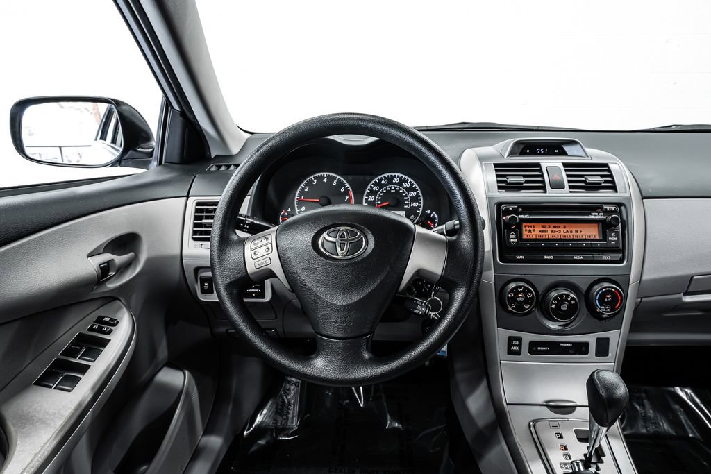 Used 2012 Toyota Corolla LE image 13